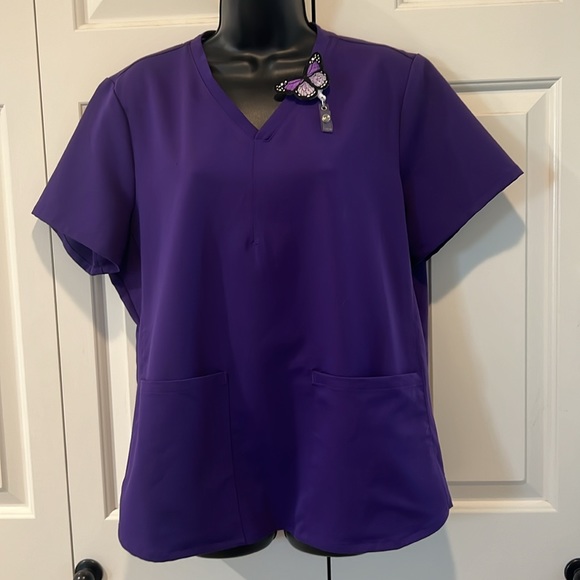 Fabletics Method Scrub Top in ultraviolet size XL - Picture 4 of 8